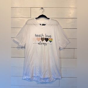 V-Neck T-shirt “Teach Love Always” graphic